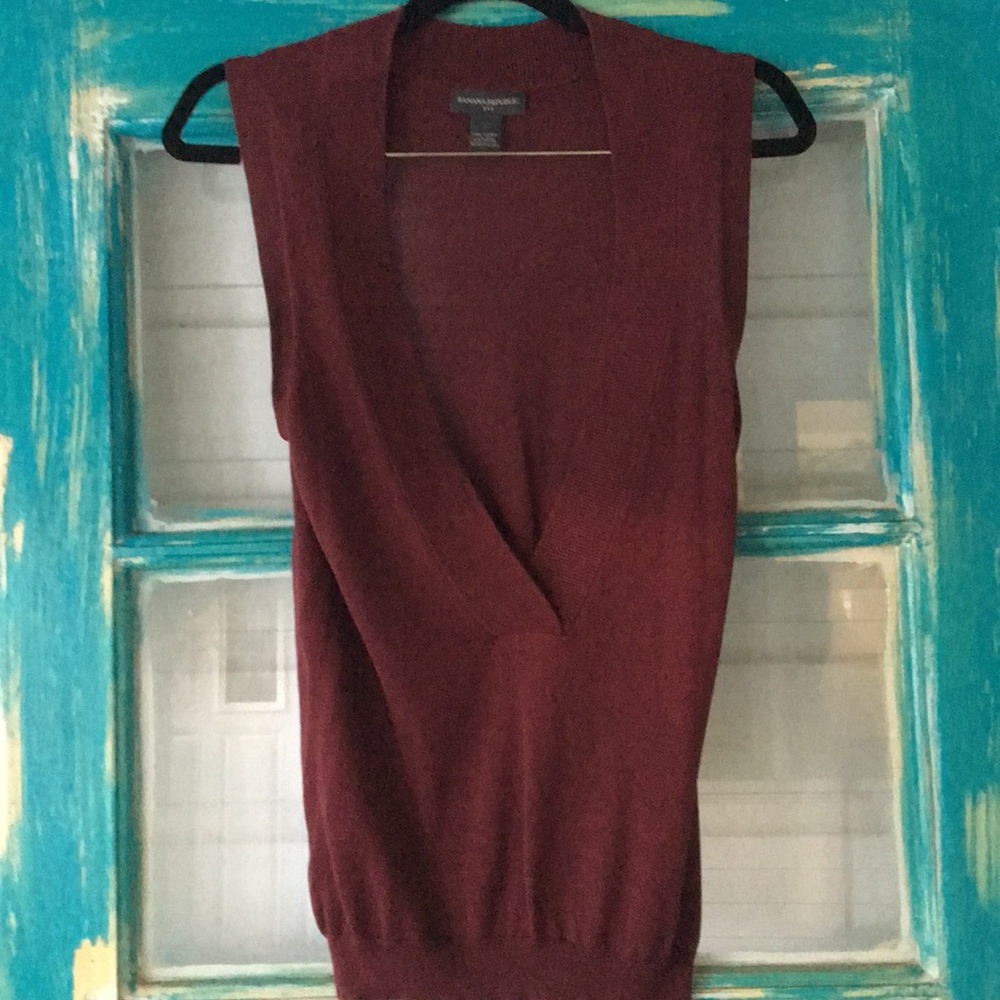 Banana Republic Vneck Vest